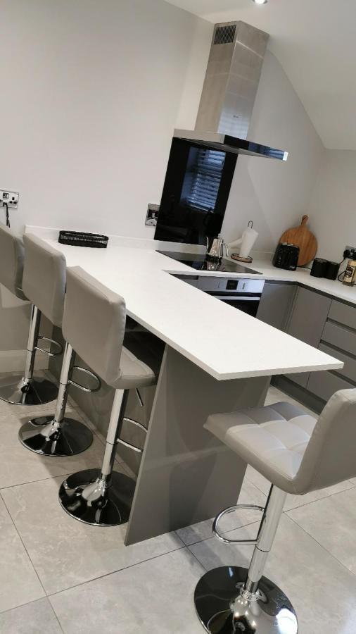 Modern 3-Bed Apartment In Magherafelt Sleeps 8 Kültér fotó